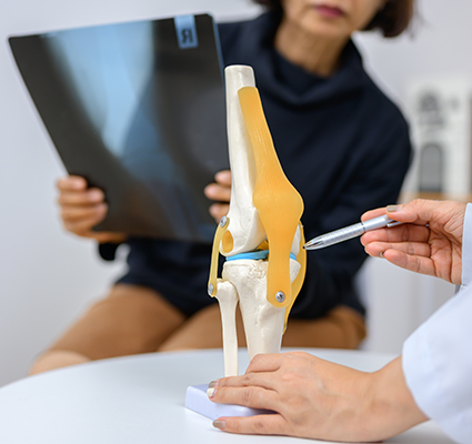 causes of knee pain in st petersburg