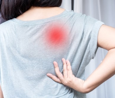 Neck pain caused by pinched nerve in St Petersburg FL
